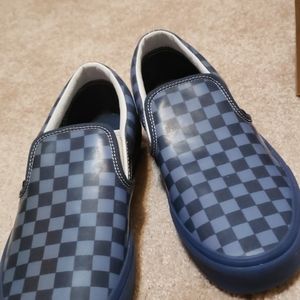 New size 9 mens translucent blue checker slip ons